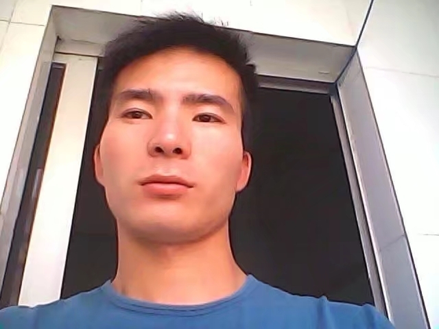 冰冻水果郎的第一张照片--诏安闪婚服务中心