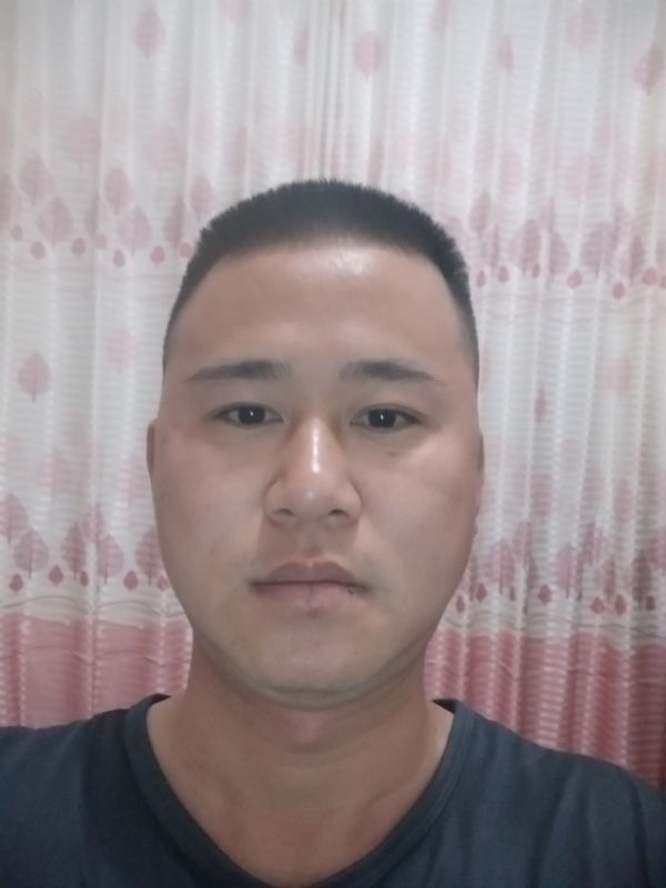 熙姿丽的第一张照片--诏安闪婚服务中心